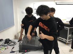 -中加枫华国际学校