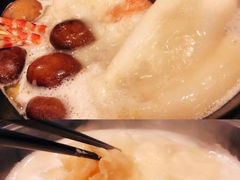 -鲜入围煮花胶鸡海鲜火锅