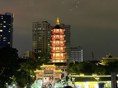 -绳金塔