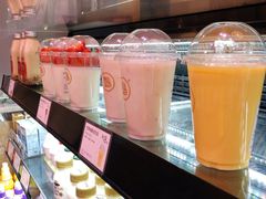 -巴黎贝甜(大宁国际商业广场店)