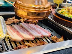 -臻牛烤肉