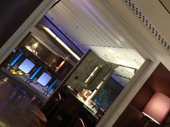 -浅深(世茂滨江精品店)