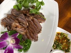 -原汁原味驴庄(长岭村店)