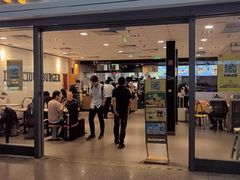 -麦当劳(上海虹桥站30B检票口楼上)