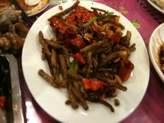 干煸茶树菇-添福来墨鱼饺子 · 海鲜东北菜(大连星海·黄浦路店)