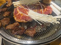 -青瓦餐厅·生鱼片·韩园烤肉(西塔店)