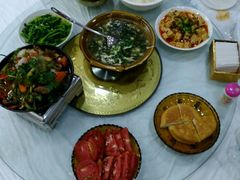 -乡土特色.冷锅鱼.牦牛肉汤锅