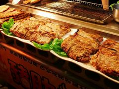 -六合夜市