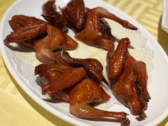 招牌烤乳鸽-石岐佬中山菜馆(张溪店)