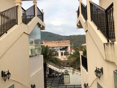 -亚龙湾亚泰商业街