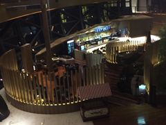 -上海滴水湖皇冠假日酒店