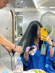 -Tloml salon