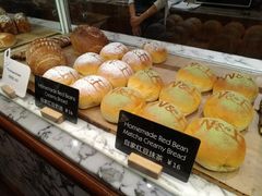 面包陈列-WHEAT&BAKER-麥(凯德来福士店)