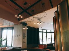 -WOLFGANG PUCK KITCHEN & BAR(迪士尼小镇店)