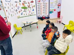 -i2青少儿英语(爱加星悦荟店)