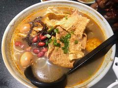 柳州老表螺蛳粉-桂小厨广西菜(世茂广场店)