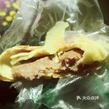 大众上看到交大一村教工食堂还卖鲜肉月饼，好像还不错的