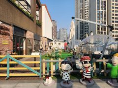 -瑞虹新天地月亮湾