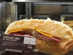 芝香牛肉三明治-星巴克臻选(北京银泰店)