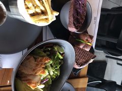 -Cha Café and Bistro