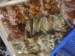 -拉威海鲜市场