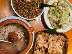 -老滇山寨•云南特色菜•地方菜•民族风情歌舞表演(金碧店)