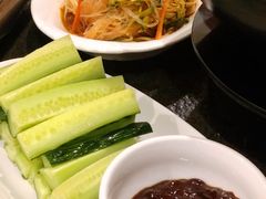 黄瓜沾酱-湘肠香火锅店(团结湖店)