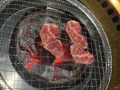 -山川小町·极番烧肉(新地假日广场店)