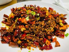 重庆辣子鸡-峨嵋小镇·川菜(勒泰中心店)
