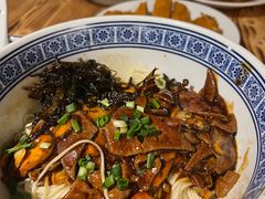 蛤蜊猪肝面-沪西老弄堂面馆(定西路店)