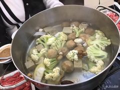 -清真·玛丽亚新疆菜主题餐厅(浙江中路店)