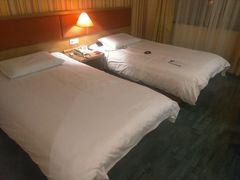 -如家精选酒店(上海塘桥儿童医学中心世博店)