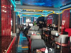 -屋有岛沉浸游戏旗舰店(中山公园店)