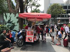 -詹爷爷乌节路街头冰淇淋