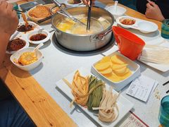 -浪里寻·臻牛养生牛肉火锅(方圆荟店)
