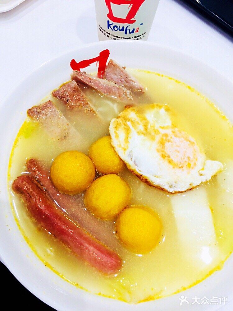 汤头都这么的浓郁，面条筋道爽滑，不夸张，汤都喝光光