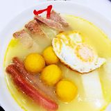 汤头都这么的浓郁，面条筋道爽滑，不夸张，汤都喝光光