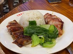 双拼饭-澳门陈光记烧味饭店(南京德基广场店)