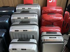 -广州周大福金融中心