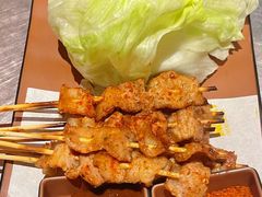 -威记烧嘢·南宁烧烤·超级生牛(绿地店)
