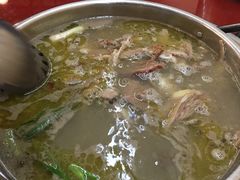 -老石黑山羊毛驴肉火锅(金凯广场店)