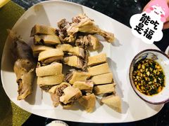 -亚龙湾亚泰商业街