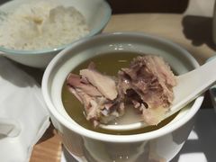 -老乡鸡(上海白玉兰广场店)
