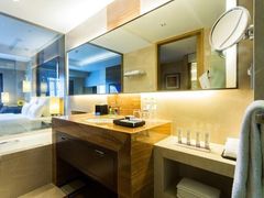 -青岛富力艾美酒店