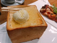 冰淇淋面包-童年小筑餐厅(申花路店)