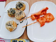 -小杨生煎(金山百联购物中心3楼店)