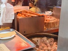 案板上的腊汁肉-子午路张记肉夹馍(翠华路店)