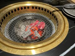 -山川小町·极番烧肉(新地假日广场店)