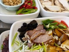 -鑫渔港海鲜本地菜·山海关浑锅(东戴河店)