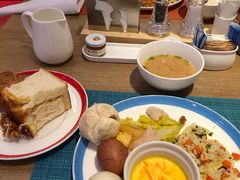 -咖啡苑自助餐厅·中国大饭店